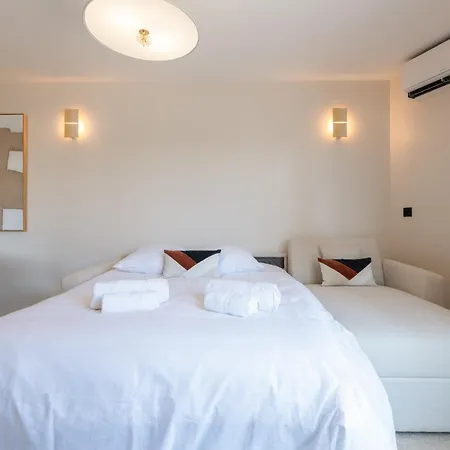 Avec Parking Place Des Lices Apartament Saint-Tropez