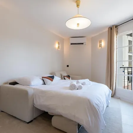 Apartman Avec Parking Place Des Lices Saint-Tropez